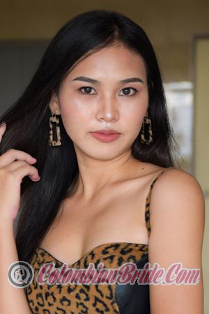 190742 - Candismer Age: 22 - Philippines