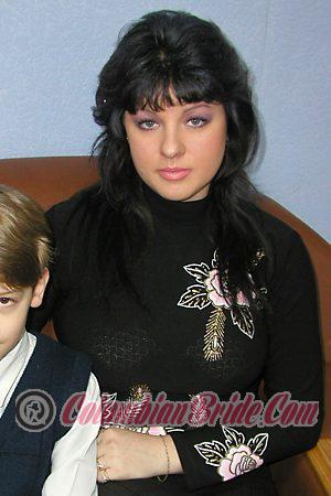 73572 - Oksana Age: 28 - Ukraine