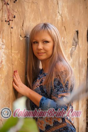 143500 - Natalia Age: 35 - Ukraine