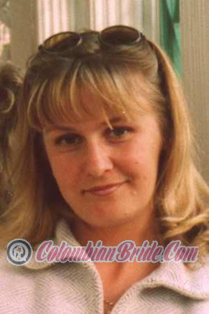 51904 - Svetlana Age: 35 - Russia