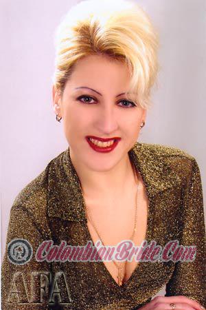 56329 - Oxana Age: 33 - Ukraine